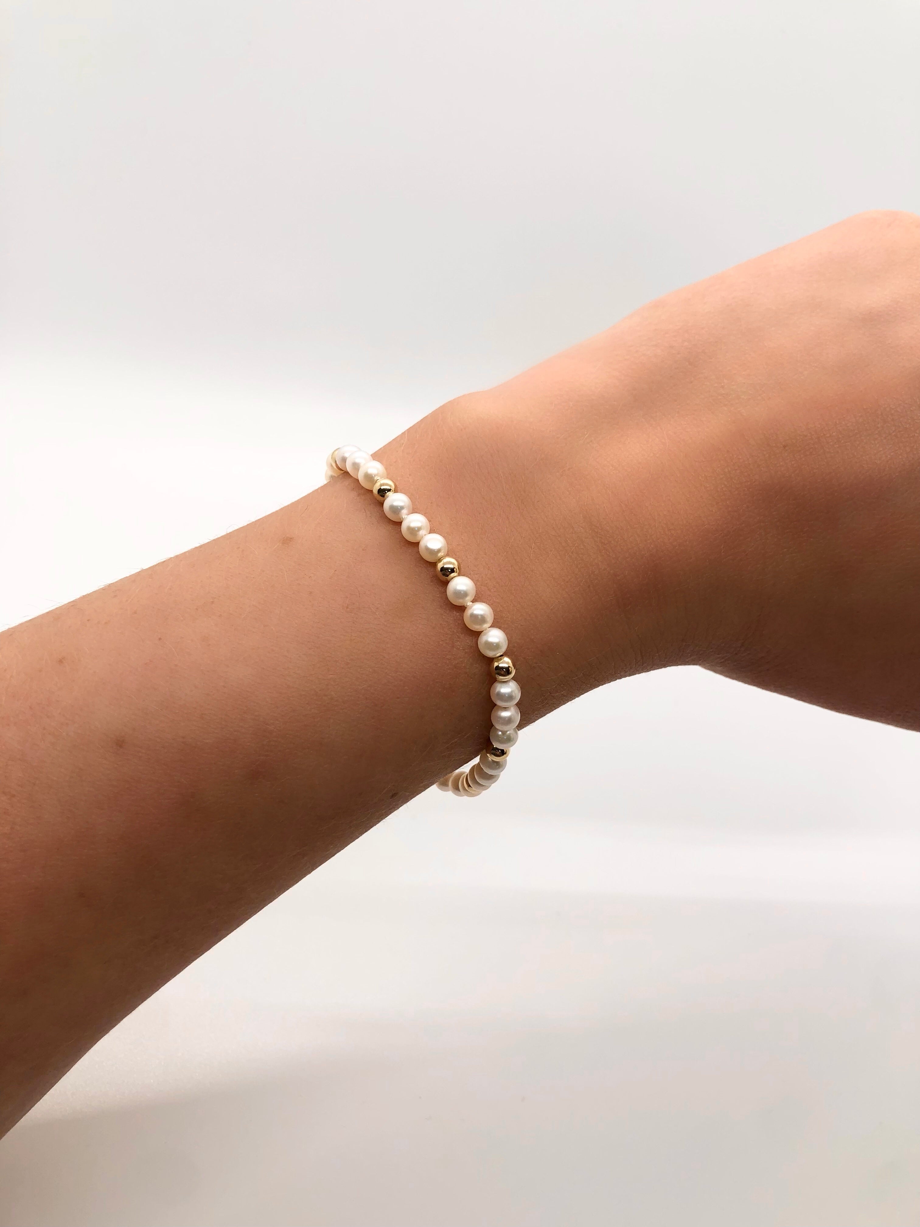 Pearl & Gold Bracelet